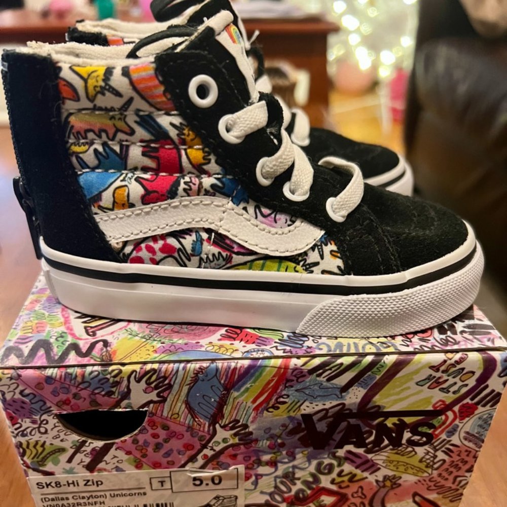 Vans x Dallas Clayton Sk8-Hi Infant Sneakers size 5 (Unicorns)